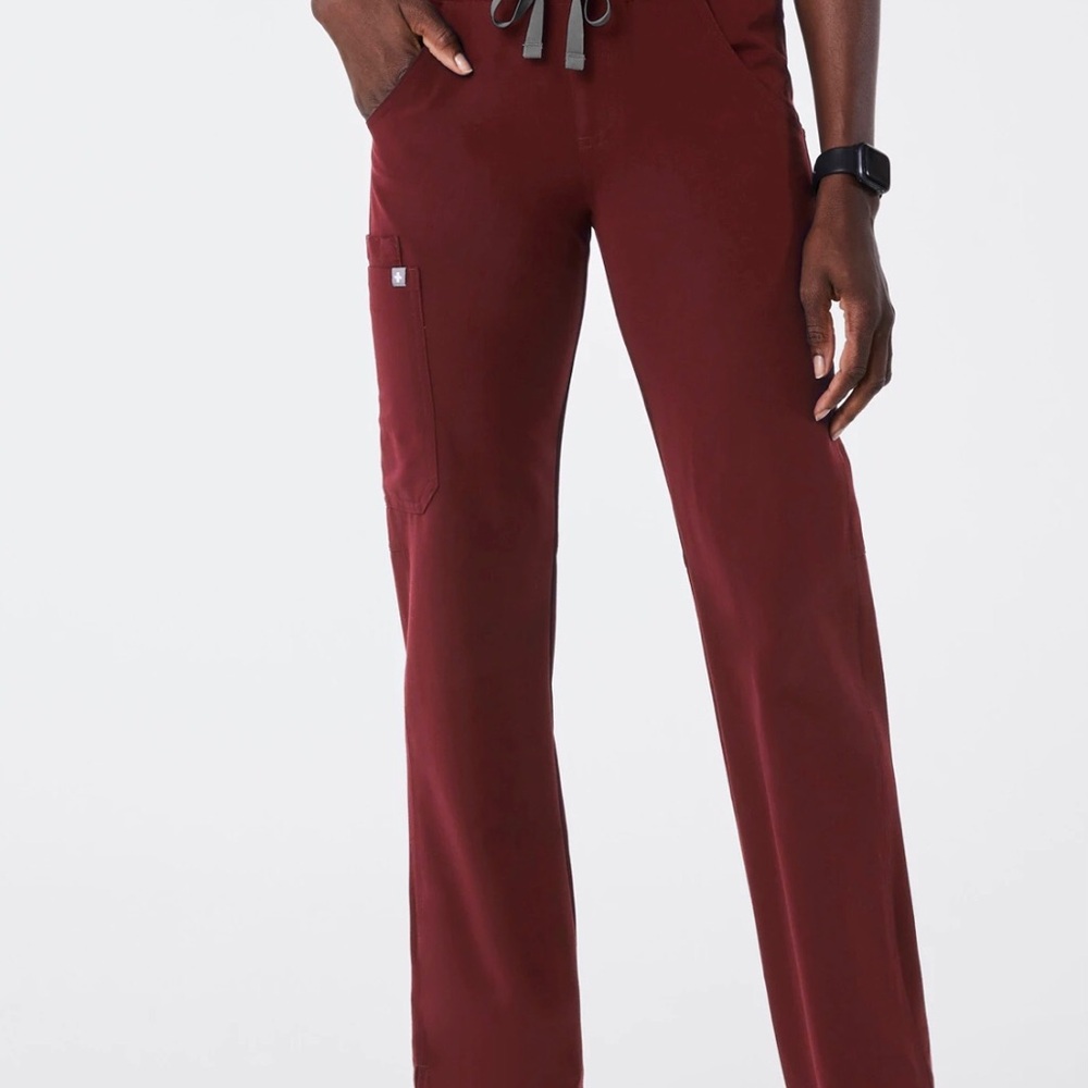Figs Women’s Burgundy Scrub Pants